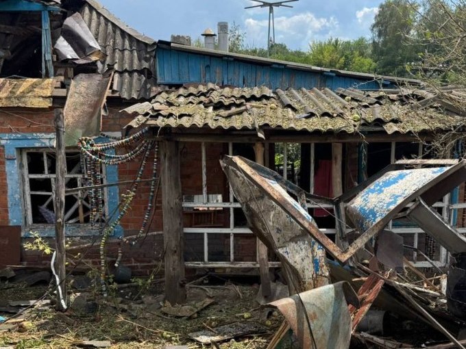 Російські обстріли Харківщини: поранені дві жінки, поліція фіксує нові злочини